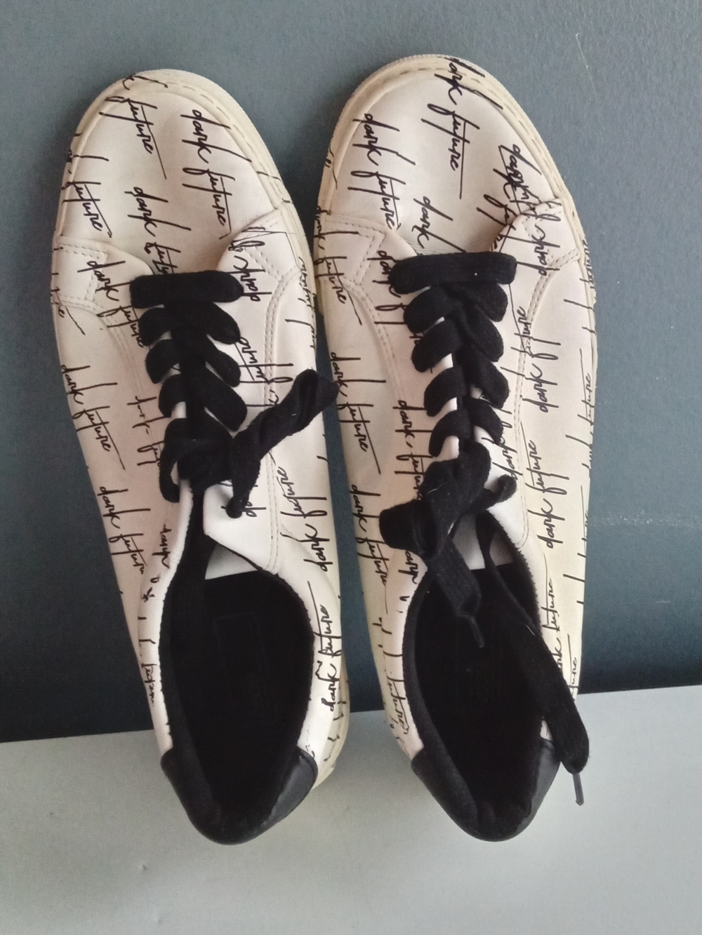 ASOS Dark‎ Future Script Print Low Top Sneakers Cream Black Streetwear